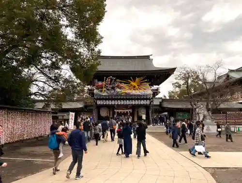 寒川神社の山門