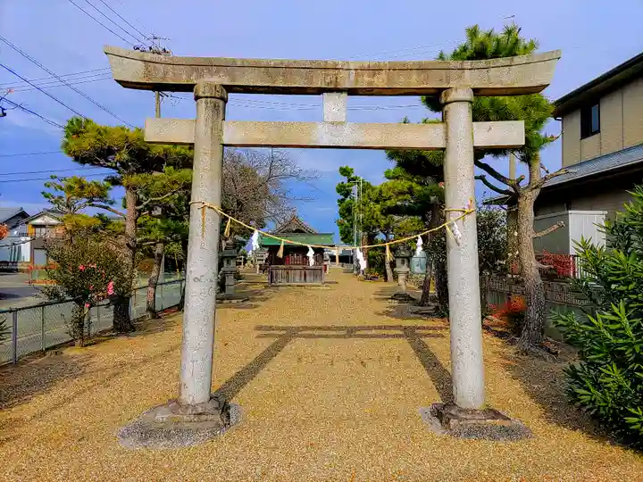 神明社・八幡社合殿(白浜町)の鳥居