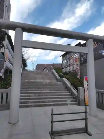 駒込妙義神社の{uncategorized: "未分類", other: "その他", undefined: "問題あり", building: "その他建物", grave: "お墓", sacred_gate: "鳥居", guardian: "狛犬", statue: "像", buddha: "仏像", history: "歴史", nature: "自然", garden: "庭園", animal: "動物", pagoda: "塔", temizu: "手水舎", mountain_gate: "山門・神門", sanctuary: "本殿・本堂", subordinate: "末社・摂社", art: "芸術", scenery: "景色", jizo: "地蔵", ema: "絵馬", goshuin: "御朱印", omikuji: "おみくじ", items: "授与品その他", amulet: "お守り", goshuincho: "御朱印帳", eats: "食事", festival: "お祭り", votive_dance: "神楽", shichigosan: "七五三参", wedding: "結婚式", experience: "体験その他", initially: "初詣", around: "周辺", anti_infection: "感染症対策"}