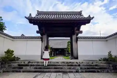 正念寺の山門・神門