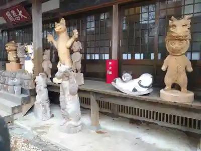 雲林寺の{uncategorized: "未分類", other: "その他", undefined: "問題あり", building: "その他建物", grave: "お墓", sacred_gate: "鳥居", guardian: "狛犬", statue: "像", buddha: "仏像", history: "歴史", nature: "自然", garden: "庭園", animal: "動物", pagoda: "塔", temizu: "手水舎", mountain_gate: "山門・神門", sanctuary: "本殿・本堂", subordinate: "末社・摂社", art: "芸術", scenery: "景色", jizo: "地蔵", ema: "絵馬", goshuin: "御朱印", omikuji: "おみくじ", items: "授与品その他", amulet: "お守り", goshuincho: "御朱印帳", eats: "食事", festival: "お祭り", votive_dance: "神楽", shichigosan: "七五三参", wedding: "結婚式", experience: "体験その他", initially: "初詣", around: "周辺", anti_infection: "感染症対策"}