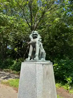 虻田神社の狛犬