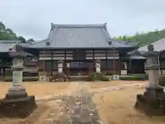 長泉寺の本殿