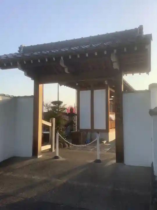 林昌院の山門・神門