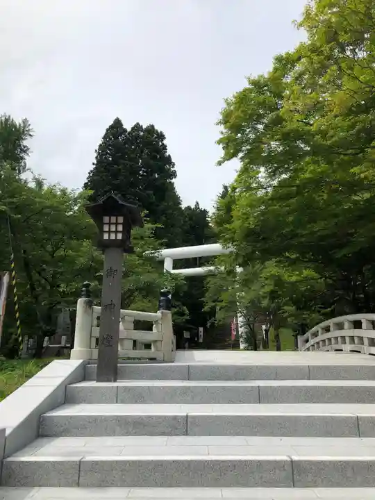 土津神社|こどもと出世の神さまの鳥居