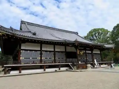 仁和寺の本殿・本堂