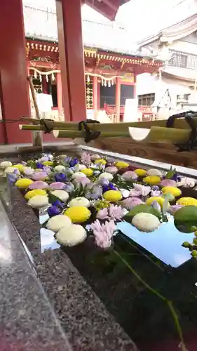 浅草神社の手水舎