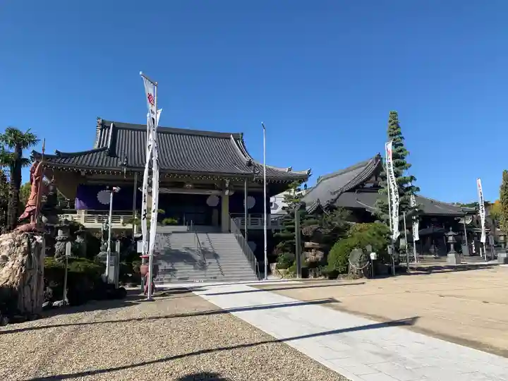 秋葉山圓通寺の本殿・本堂