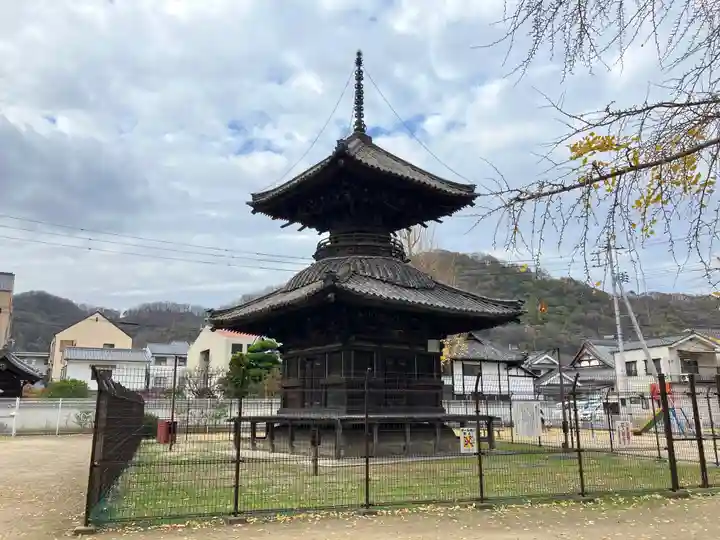 遍照寺(岡山県)