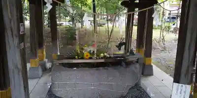 彌彦神社　(伊夜日子神社)の手水舎