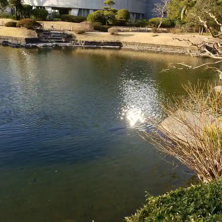駒止稲荷神社の庭園