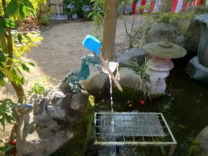 中津瀬神社の手水舎