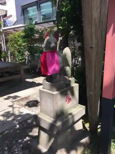 四谷於岩稲荷田宮神社の狛犬