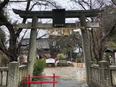 鴨島八幡神社の鳥居