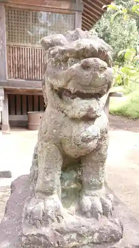 諏訪神社の狛犬