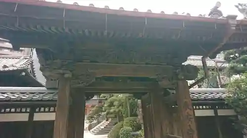 教安寺の山門・神門