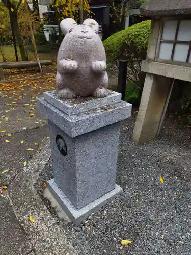岡崎神社の狛犬