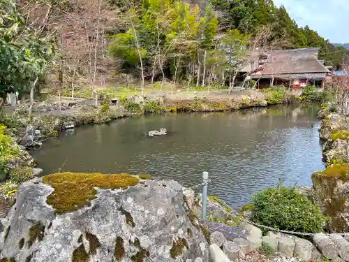 伊香具神社の庭園