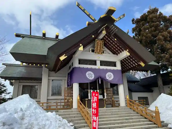 烈々布神社の本殿・本堂