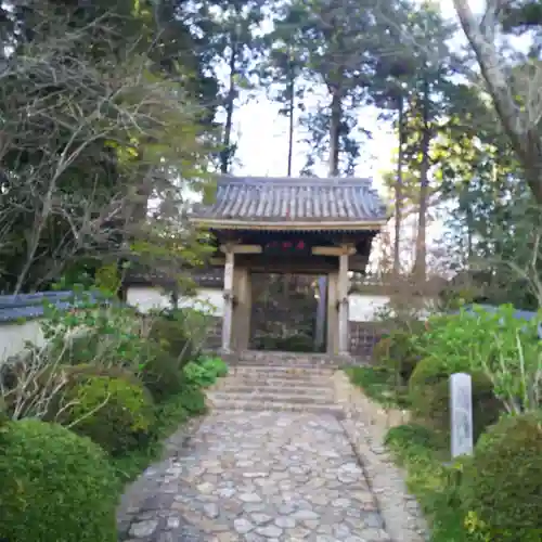 龍潭寺の山門