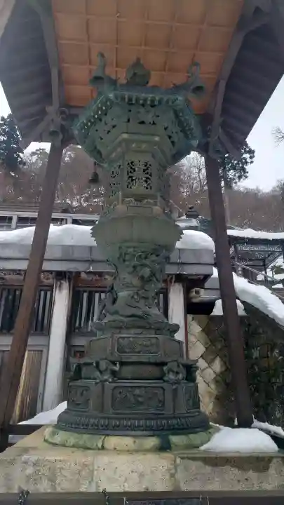 宝珠山 立石寺の{uncategorized: "未分類", other: "その他", undefined: "問題あり", building: "その他建物", grave: "お墓", sacred_gate: "鳥居", guardian: "狛犬", statue: "像", buddha: "仏像", history: "歴史", nature: "自然", garden: "庭園", animal: "動物", pagoda: "塔", temizu: "手水舎", mountain_gate: "山門・神門", sanctuary: "本殿・本堂", subordinate: "末社・摂社", art: "芸術", scenery: "景色", jizo: "地蔵", ema: "絵馬", goshuin: "御朱印", omikuji: "おみくじ", items: "授与品その他", amulet: "お守り", goshuincho: "御朱印帳", eats: "食事", festival: "お祭り", votive_dance: "神楽", shichigosan: "七五三参", wedding: "結婚式", experience: "体験その他", initially: "初詣", around: "周辺", anti_infection: "感染症対策"}