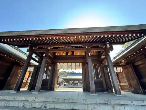 吉野神宮の{uncategorized: "未分類", other: "その他", undefined: "問題あり", building: "その他建物", grave: "お墓", sacred_gate: "鳥居", guardian: "狛犬", statue: "像", buddha: "仏像", history: "歴史", nature: "自然", garden: "庭園", animal: "動物", pagoda: "塔", temizu: "手水舎", mountain_gate: "山門・神門", sanctuary: "本殿・本堂", subordinate: "末社・摂社", art: "芸術", scenery: "景色", jizo: "地蔵", ema: "絵馬", goshuin: "御朱印", omikuji: "おみくじ", items: "授与品その他", amulet: "お守り", goshuincho: "御朱印帳", eats: "食事", festival: "お祭り", votive_dance: "神楽", shichigosan: "七五三参", wedding: "結婚式", experience: "体験その他", initially: "初詣", around: "周辺", anti_infection: "感染症対策"}