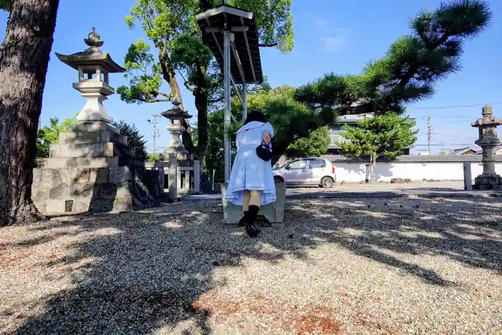 若一王子社の手水舎