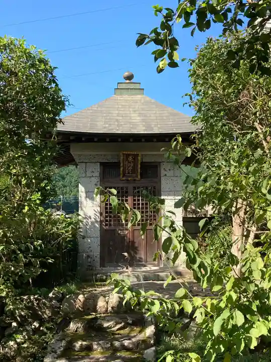 興徳寺の本殿・本堂