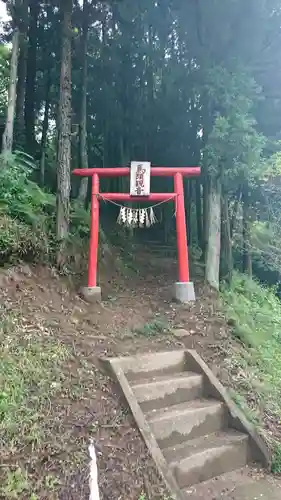 南部黒八反引馬歴神社の鳥居