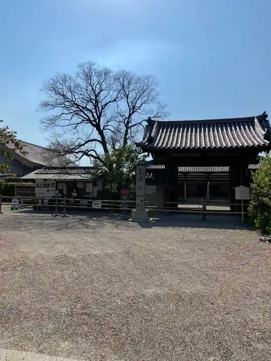 元興寺の山門・神門