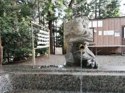 滑川神社 - 仕事と子どもの守り神の手水舎