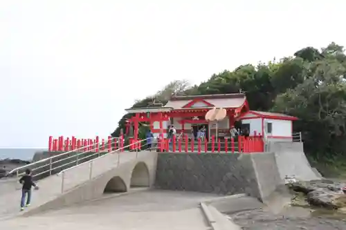 射楯兵主神社の本殿