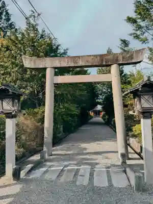 美波多神社の{uncategorized: "未分類", other: "その他", undefined: "問題あり", building: "その他建物", grave: "お墓", sacred_gate: "鳥居", guardian: "狛犬", statue: "像", buddha: "仏像", history: "歴史", nature: "自然", garden: "庭園", animal: "動物", pagoda: "塔", temizu: "手水舎", mountain_gate: "山門・神門", sanctuary: "本殿・本堂", subordinate: "末社・摂社", art: "芸術", scenery: "景色", jizo: "地蔵", ema: "絵馬", goshuin: "御朱印", omikuji: "おみくじ", items: "授与品その他", amulet: "お守り", goshuincho: "御朱印帳", eats: "食事", festival: "お祭り", votive_dance: "神楽", shichigosan: "七五三参", wedding: "結婚式", experience: "体験その他", initially: "初詣", around: "周辺", anti_infection: "感染症対策"}