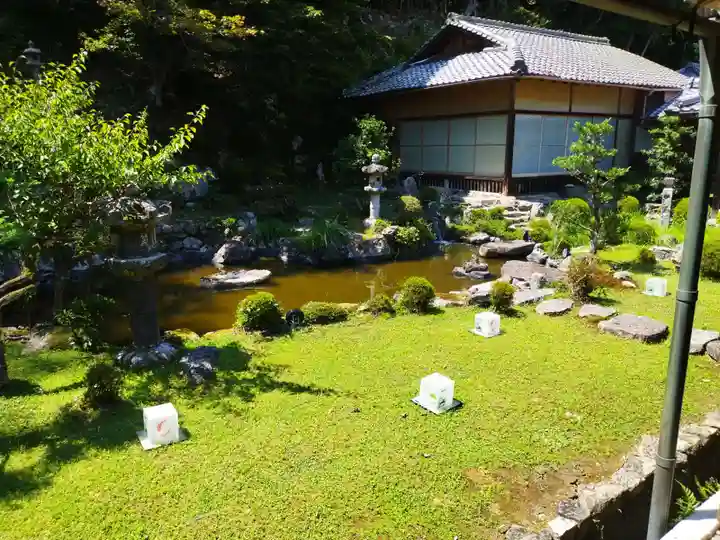 西教寺(滋賀県)