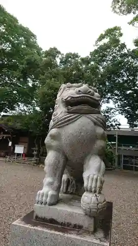 御霊神社の狛犬