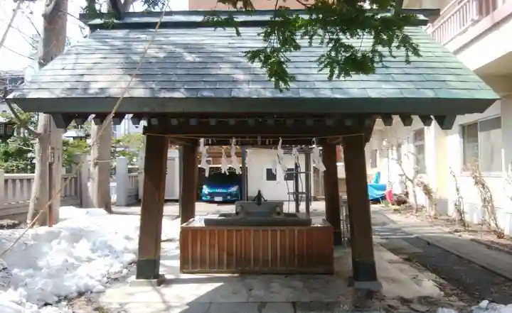 三吉神社の手水舎