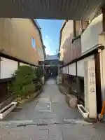 山桜神社の{uncategorized: "未分類", other: "その他", undefined: "問題あり", building: "その他建物", grave: "お墓", sacred_gate: "鳥居", guardian: "狛犬", statue: "像", buddha: "仏像", history: "歴史", nature: "自然", garden: "庭園", animal: "動物", pagoda: "塔", temizu: "手水舎", mountain_gate: "山門・神門", sanctuary: "本殿・本堂", subordinate: "末社・摂社", art: "芸術", scenery: "景色", jizo: "地蔵", ema: "絵馬", goshuin: "御朱印", omikuji: "おみくじ", items: "授与品その他", amulet: "お守り", goshuincho: "御朱印帳", eats: "食事", festival: "お祭り", votive_dance: "神楽", shichigosan: "七五三参", wedding: "結婚式", experience: "体験その他", initially: "初詣", around: "周辺", anti_infection: "感染症対策"}