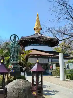 一心寺の{uncategorized: "未分類", other: "その他", undefined: "問題あり", building: "その他建物", grave: "お墓", sacred_gate: "鳥居", guardian: "狛犬", statue: "像", buddha: "仏像", history: "歴史", nature: "自然", garden: "庭園", animal: "動物", pagoda: "塔", temizu: "手水舎", mountain_gate: "山門・神門", sanctuary: "本殿・本堂", subordinate: "末社・摂社", art: "芸術", scenery: "景色", jizo: "地蔵", ema: "絵馬", goshuin: "御朱印", omikuji: "おみくじ", items: "授与品その他", amulet: "お守り", goshuincho: "御朱印帳", eats: "食事", festival: "お祭り", votive_dance: "神楽", shichigosan: "七五三参", wedding: "結婚式", experience: "体験その他", initially: "初詣", around: "周辺", anti_infection: "感染症対策"}