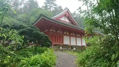 達谷西光寺の本殿・本堂