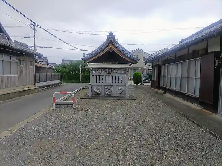 沓石神社のその他建物