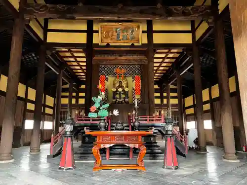 向嶽寺の本殿