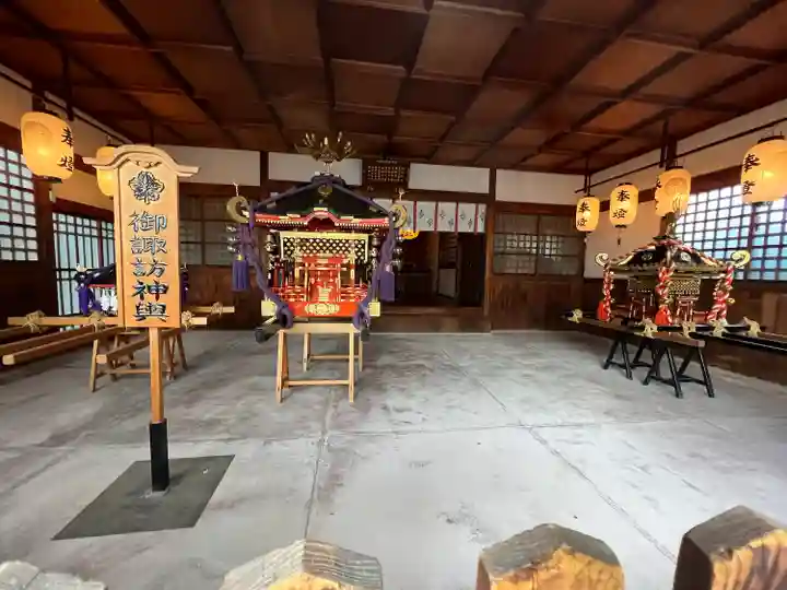 諏訪神社の本殿・本堂