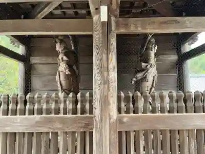 粉河寺の{uncategorized: "未分類", other: "その他", undefined: "問題あり", building: "その他建物", grave: "お墓", sacred_gate: "鳥居", guardian: "狛犬", statue: "像", buddha: "仏像", history: "歴史", nature: "自然", garden: "庭園", animal: "動物", pagoda: "塔", temizu: "手水舎", mountain_gate: "山門・神門", sanctuary: "本殿・本堂", subordinate: "末社・摂社", art: "芸術", scenery: "景色", jizo: "地蔵", ema: "絵馬", goshuin: "御朱印", omikuji: "おみくじ", items: "授与品その他", amulet: "お守り", goshuincho: "御朱印帳", eats: "食事", festival: "お祭り", votive_dance: "神楽", shichigosan: "七五三参", wedding: "結婚式", experience: "体験その他", initially: "初詣", around: "周辺", anti_infection: "感染症対策"}