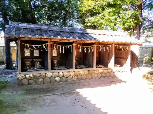 進雄神社の末社・摂社
