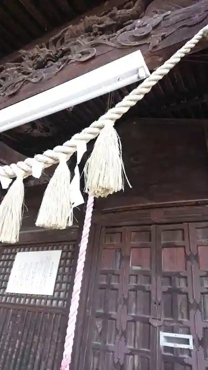 諏訪神社の本殿・本堂