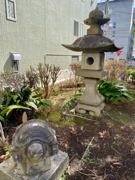 城岡神社の{uncategorized: "未分類", other: "その他", undefined: "問題あり", building: "その他建物", grave: "お墓", sacred_gate: "鳥居", guardian: "狛犬", statue: "像", buddha: "仏像", history: "歴史", nature: "自然", garden: "庭園", animal: "動物", pagoda: "塔", temizu: "手水舎", mountain_gate: "山門・神門", sanctuary: "本殿・本堂", subordinate: "末社・摂社", art: "芸術", scenery: "景色", jizo: "地蔵", ema: "絵馬", goshuin: "御朱印", omikuji: "おみくじ", items: "授与品その他", amulet: "お守り", goshuincho: "御朱印帳", eats: "食事", festival: "お祭り", votive_dance: "神楽", shichigosan: "七五三参", wedding: "結婚式", experience: "体験その他", initially: "初詣", around: "周辺", anti_infection: "感染症対策"}