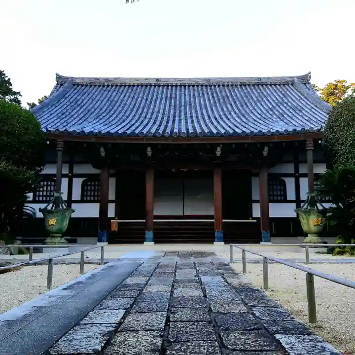 西見寺の本殿・本堂