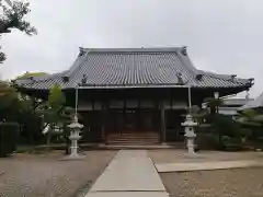 乗蓮寺の本殿