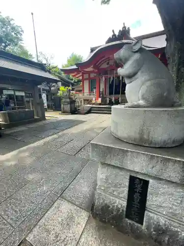 戸部杉山神社の{uncategorized: "未分類", other: "その他", undefined: "問題あり", building: "その他建物", grave: "お墓", sacred_gate: "鳥居", guardian: "狛犬", statue: "像", buddha: "仏像", history: "歴史", nature: "自然", garden: "庭園", animal: "動物", pagoda: "塔", temizu: "手水舎", mountain_gate: "山門・神門", sanctuary: "本殿・本堂", subordinate: "末社・摂社", art: "芸術", scenery: "景色", jizo: "地蔵", ema: "絵馬", goshuin: "御朱印", omikuji: "おみくじ", items: "授与品その他", amulet: "お守り", goshuincho: "御朱印帳", eats: "食事", festival: "お祭り", votive_dance: "神楽", shichigosan: "七五三参", wedding: "結婚式", experience: "体験その他", initially: "初詣", around: "周辺", anti_infection: "感染症対策"}