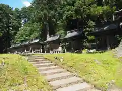 出羽神社(出羽三山神社)～三神合祭殿～の末社